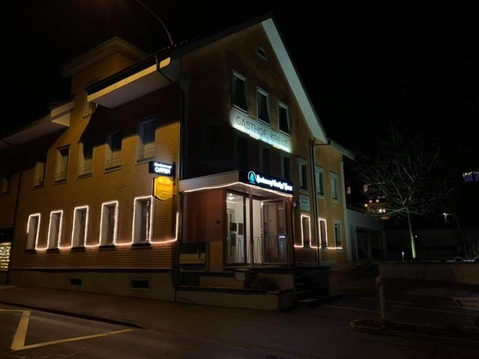 Zyba-Hotelzimmer-Vermietung Aesch Kanton Luzern ภายนอก รูปภาพ